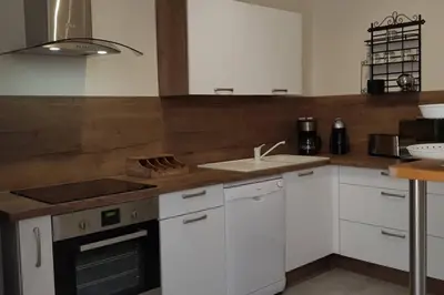Cuisine ou kitchenette dans l'établissement Le Gite de Myla au pied du Château Royal d'Amboise