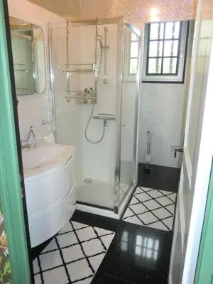 Salle de bains dans l'établissement Chambre d'hôtes LA BELLE SAISON