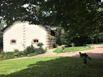 Jardin de l'établissement Gîte spacieux en Touraine, 8 pers, jardin privé, calme - FR-1-381-273