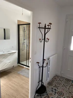Salle de bains dans l'établissement Le Rhin et Danube wifi