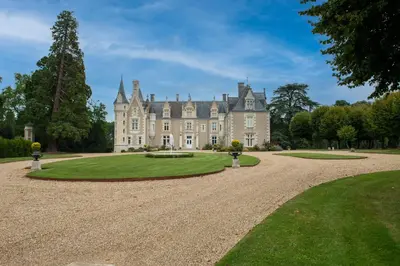 Jardin de l'établissement maison d'hôtes ed.André 10 personnes