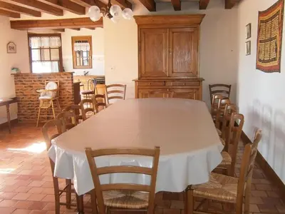 Plan de l'établissement Gîte spacieux avec billard, cheminée & terrasse, près de la forêt de Bercé, Wi-Fi & activités nature - FR-1-410-337