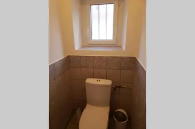 Salle de bains dans l'établissement Maison familiale à 10min du Zoo Parc de Beauval