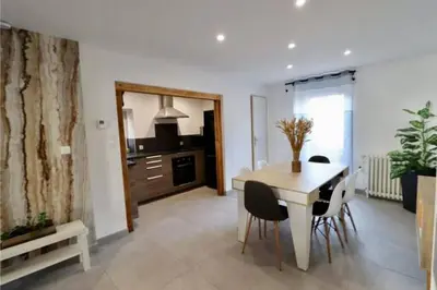 Cuisine ou kitchenette dans l'établissement Le 17 Entre Gare et Château