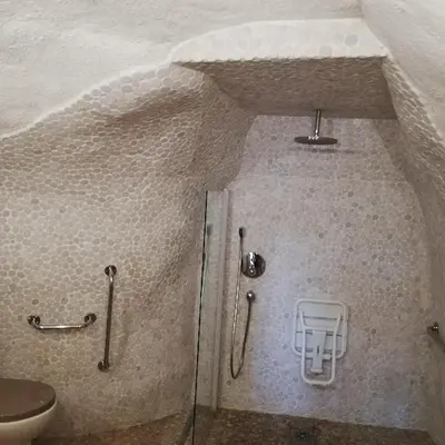 Salle de bains dans l'établissement La Fontaine de la Chapinière CW à 5 KM du Zoo Park de Beauval