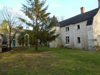 Jardin de l'établissement LE COMPOSTELLE PRIEURE GITE LES MEDIEVALES