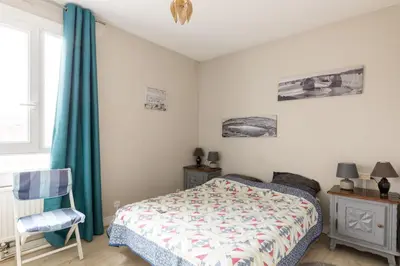 Un ou plusieurs lits dans un hébergement de l'établissement Appartement charmant au Mans 38 m² avec vue