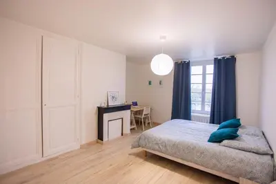 Un ou plusieurs lits dans un hébergement de l'établissement L'AMASSE Échappée Amboisienne T3 avec sauna partagé