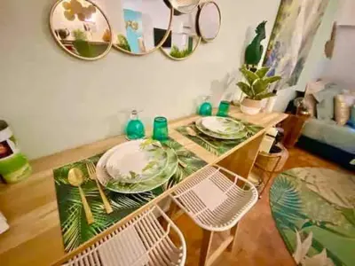 Coin salon dans l'établissement Escale Tropicale à Blois