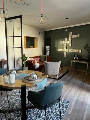 Coin salon dans l'établissement Entre Nous Le Maréchal