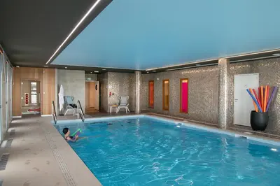 Piscine de l'établissement Le Critérium ou située à proximité