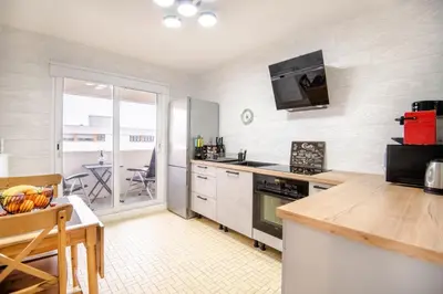 Cuisine ou kitchenette dans l'établissement T2 proche gare, à deux pas de la Place Velpeau