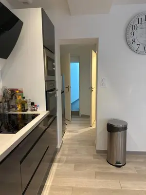 Cuisine ou kitchenette dans l'établissement la grande aire