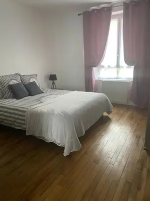 Un ou plusieurs lits dans un hébergement de l'établissement Logement 8 personnes à St Aignan centre