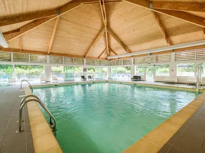 Piscine de l'établissement Holiday Home Cottage 5 Pers- by Interhome ou située à proximité