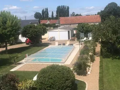 Piscine de l'établissement Gîte chalet-piscine 