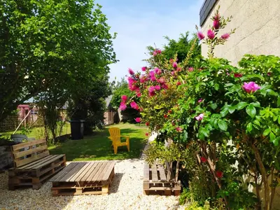 Jardin de l'établissement Maison Chic & charme Calme avec Jardin