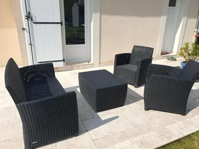 Coin salon dans l'établissement La Bélinoise, à proximité du circuit des 24h