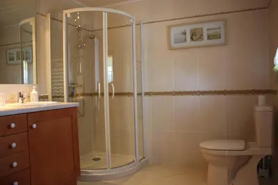 Salle de bains dans l'établissement Gîte Maison de Sophie