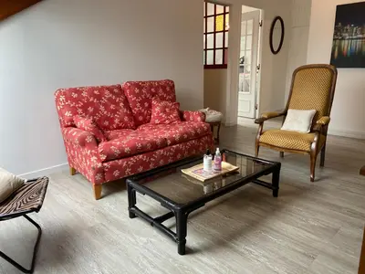 Coin salon dans l'établissement Appartement entier en résidence centre ville