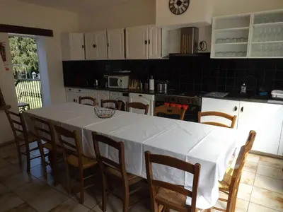 Cuisine ou kitchenette dans l'établissement Le Domaine du Cerf - Gites, nature et Spa