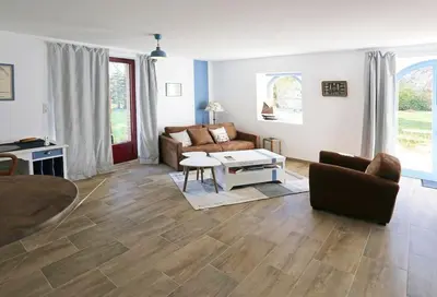 Coin salon dans l'établissement Le Clos Bener