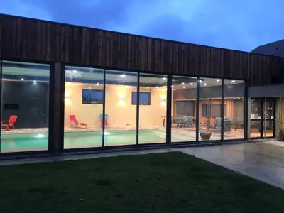 Plan de l'établissement Chalet authentique à Clermont-Créans avec piscine partagée