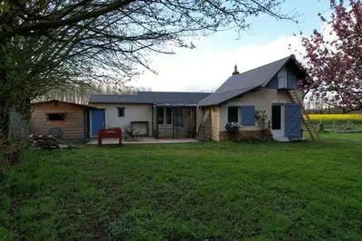 Jardin de l'établissement Le gîte du loir à vélo, gîte d'étape, maison de campagne