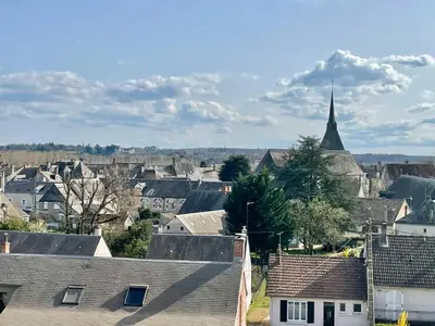 Vue générale sur Onzain ou vue de la ville depuis la maison de vacances