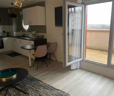 Cuisine ou kitchenette dans l'établissement Cocon à TRELAZE