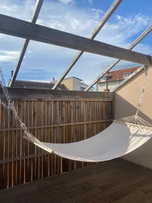 Plan de l'établissement Loft avec terrasse pour 4 pers à 3km du circuit avec garage au calme