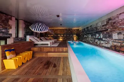 Piscine de l'établissement Casa Mila Loire - L'expérience Hôtel & Spa - Angers Saumur ou située à proximité
