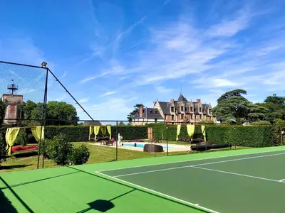Tennis ou squash au sein de l'appartement ou à proximité
