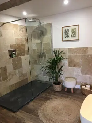Salle de bains dans l'établissement Studio la Grange