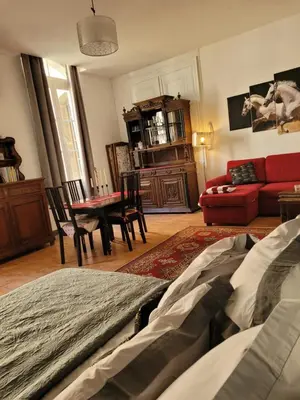 Un ou plusieurs lits dans un hébergement de l'établissement Studio Séquoia au pied du Château