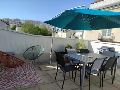 Balcon ou terrasse dans l'établissement Gîte La p'tite terrasse Chinon centre Parking gratuit