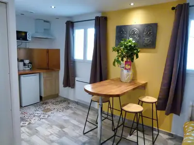 Cuisine ou kitchenette dans l'établissement Gites LA CHAUMONIERE