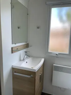Salle de bains dans l'établissement Mobil Home tout confort 6 personnes avec wifi