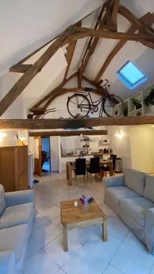 Coin salon dans l'établissement Les Bocages, gîtes de charme en Val de Loire, piscine chauffée