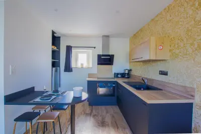 Cuisine ou kitchenette dans l'établissement La Bohal' Loire