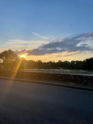 Lever ou coucher de soleil vu de l'appartement ou à proximité