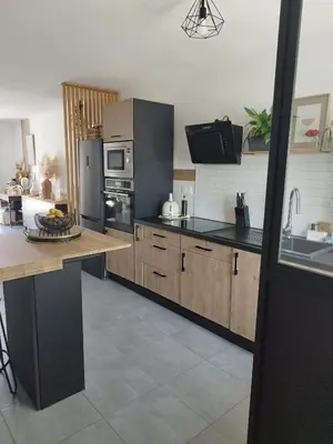 Cuisine ou kitchenette dans l'établissement Chambre chez particulier proche circuit 24h