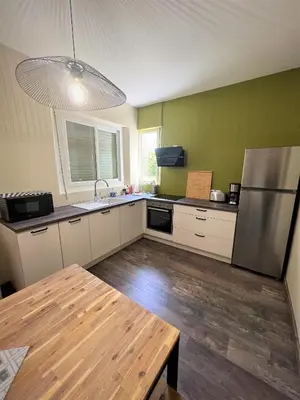 Cuisine ou kitchenette dans l'établissement Chez Annette, 3mn du Zoo de Beauval