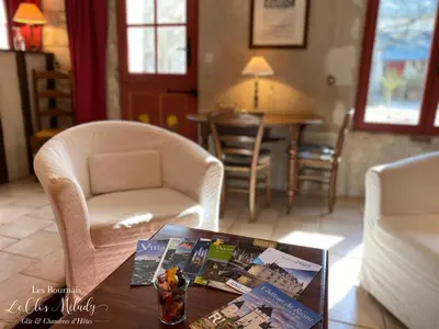 Coin salon dans l'établissement Le Clos Milady - Gîtes de campagne en Touraine