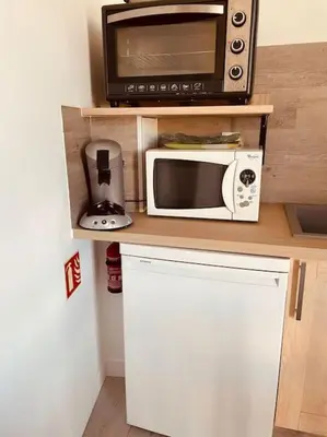 Cuisine ou kitchenette dans l'établissement Superbe appartement à la croisée des 4 Châteaux