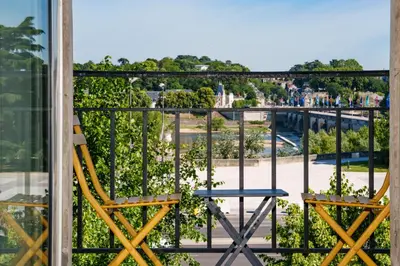 Plan de l'établissement Hyper centre vue bords Loire #confort #luxe