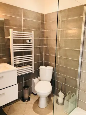 Salle de bains dans l'établissement La campagne à 5 minutes du centre-ville de Tours
