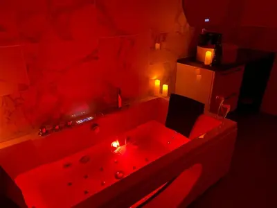 Plan de l'établissement Trog'Love: Balnéo détente dans une troglodyte