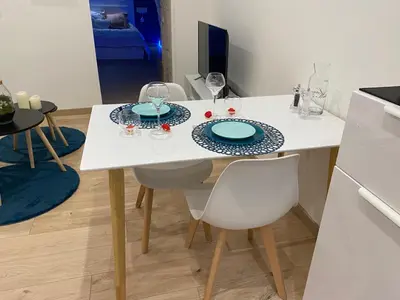 Cuisine ou kitchenette dans l'établissement Trog'Love: Balnéo détente dans une troglodyte