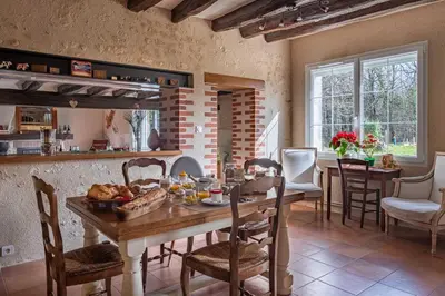 Coin salon dans l'établissement Gîte de la Besnardière
